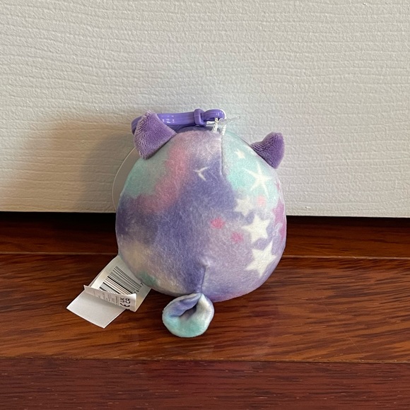 Solina the Owl 3.5” Clip Squishmallow - Picture 3 of 3